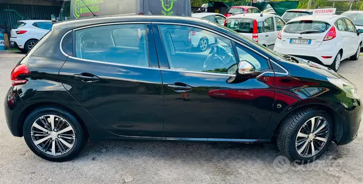 Peugeot 208 2017 photo 5