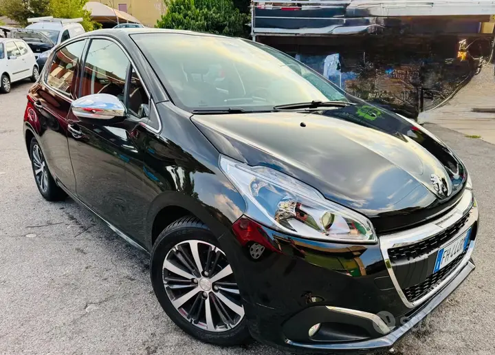 Peugeot 208 2017 photo 2
