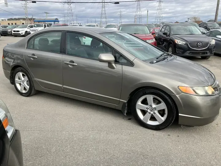 Honda Civic 2008 photo 4