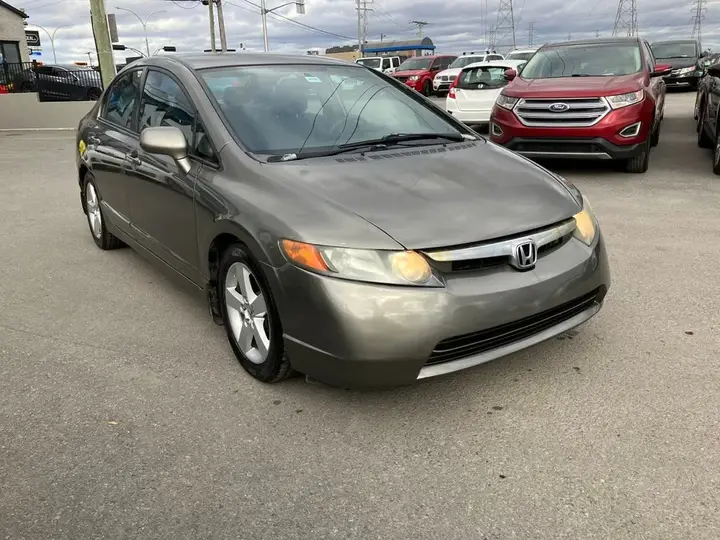 Honda Civic 2008 photo 3