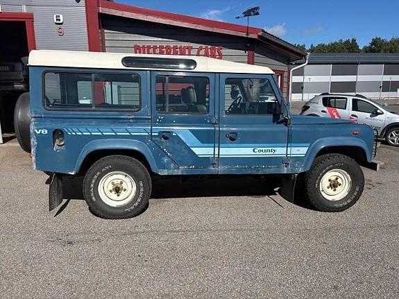 Land Rover Defender 110 1986 photo 2