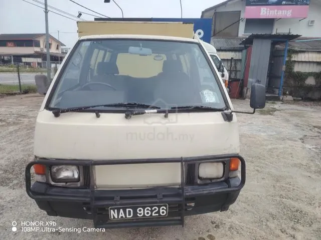 Nissan Vanette