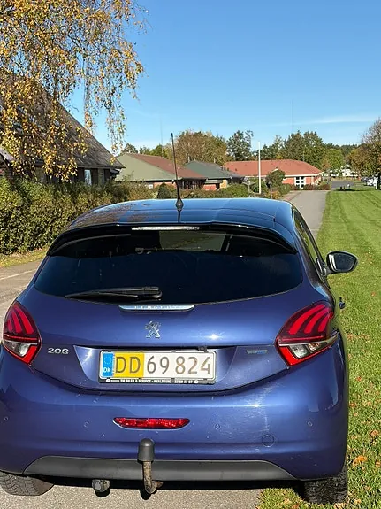 Peugeot 208 2016 photo 5