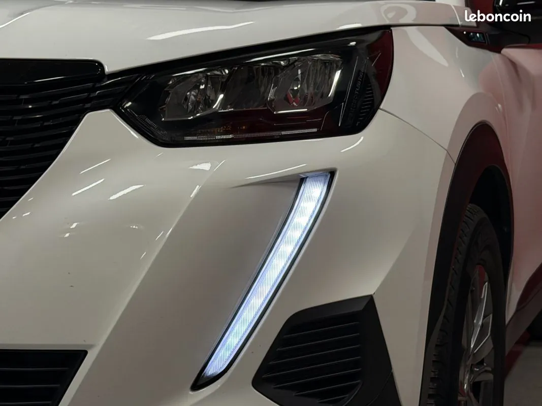 Peugeot 2008 2022 photo 4