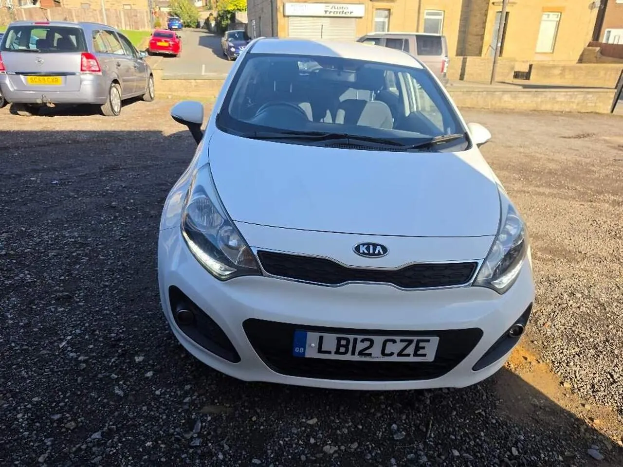 Kia Rio 2012 photo 2