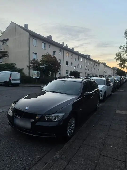 BMW 318I