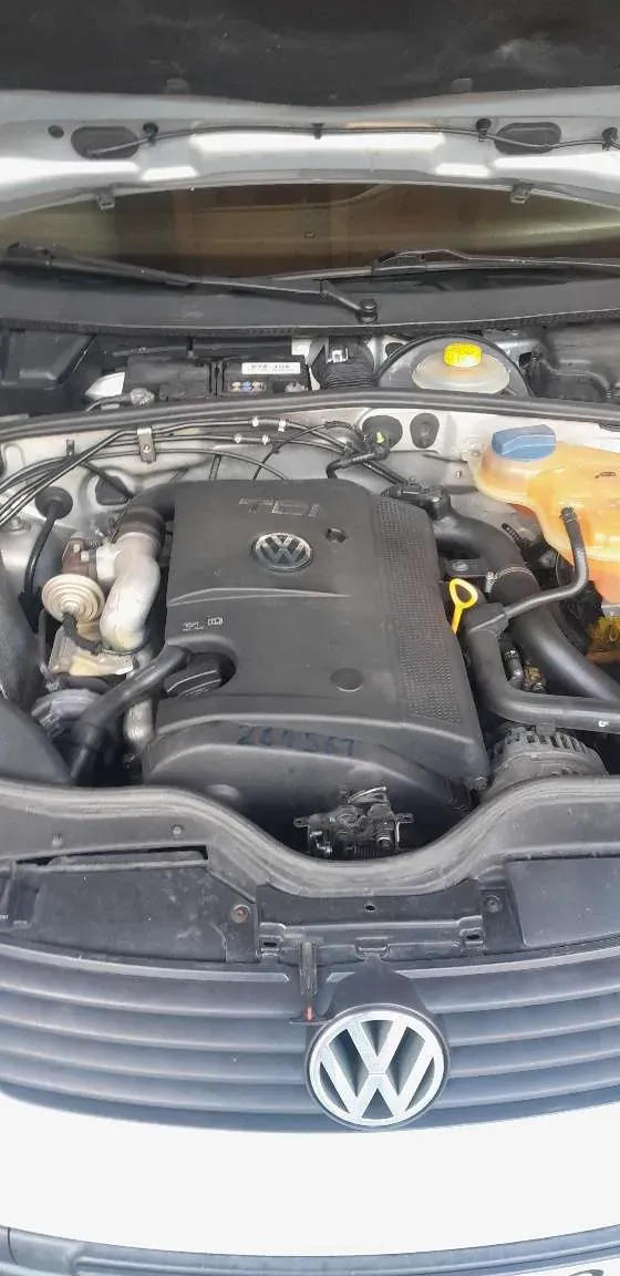 Volkswagen Passat 1999 photo 2