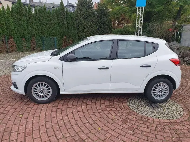 Dacia Sandero 2022 photo 2