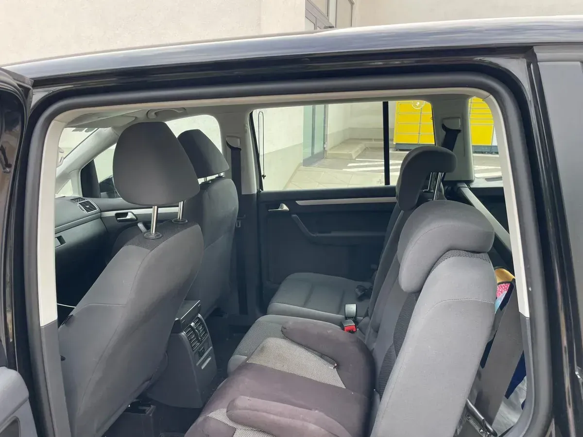 Volkswagen Touran 2013 photo 3