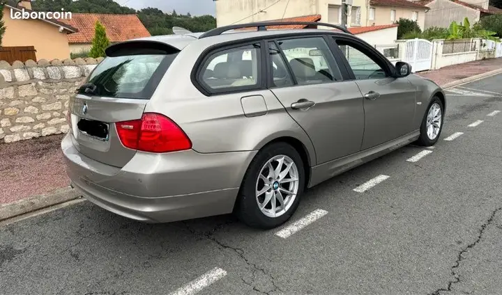 BMW Série 3 2009 photo 2