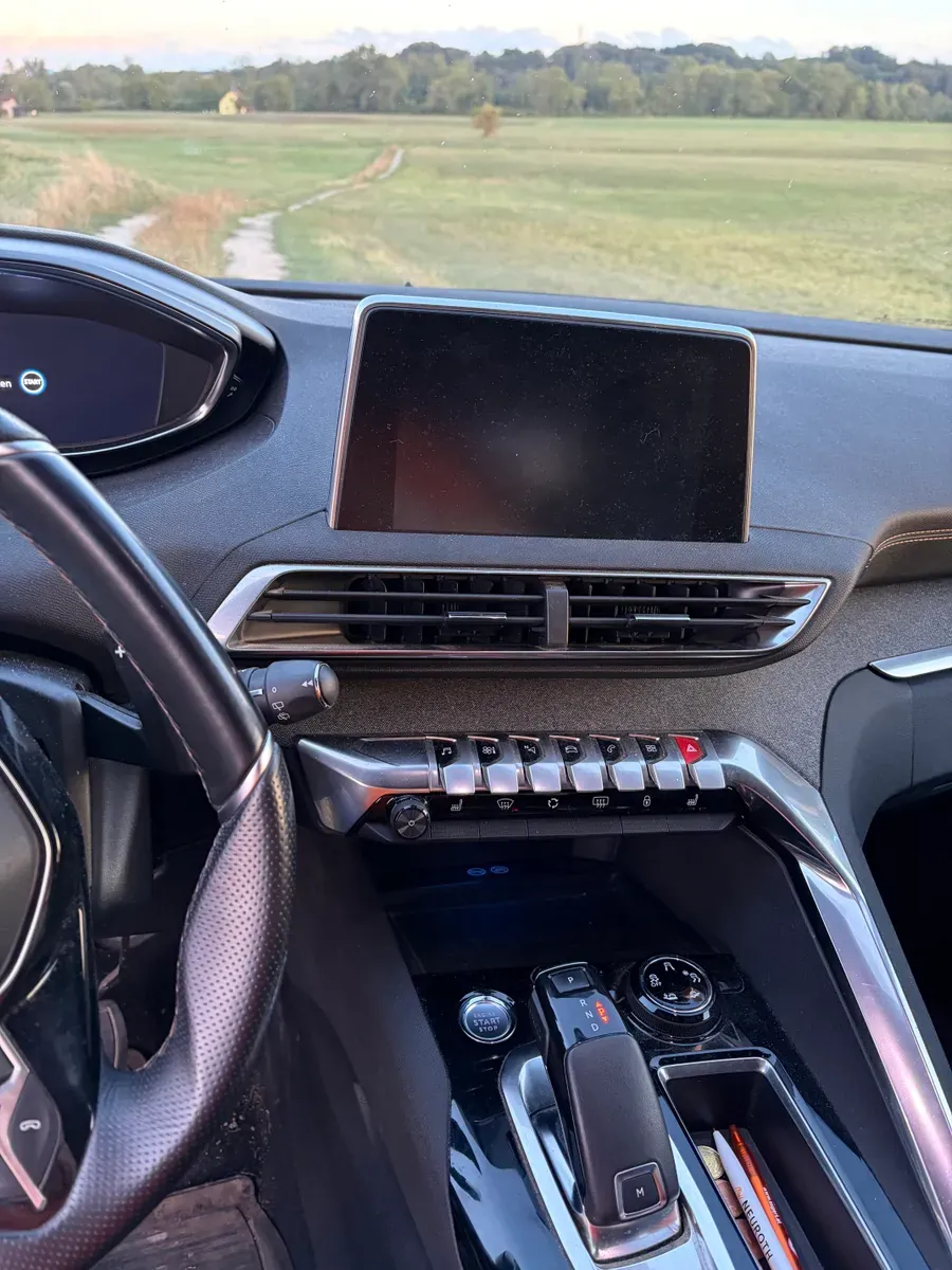 Peugeot 5008 2019 photo 2