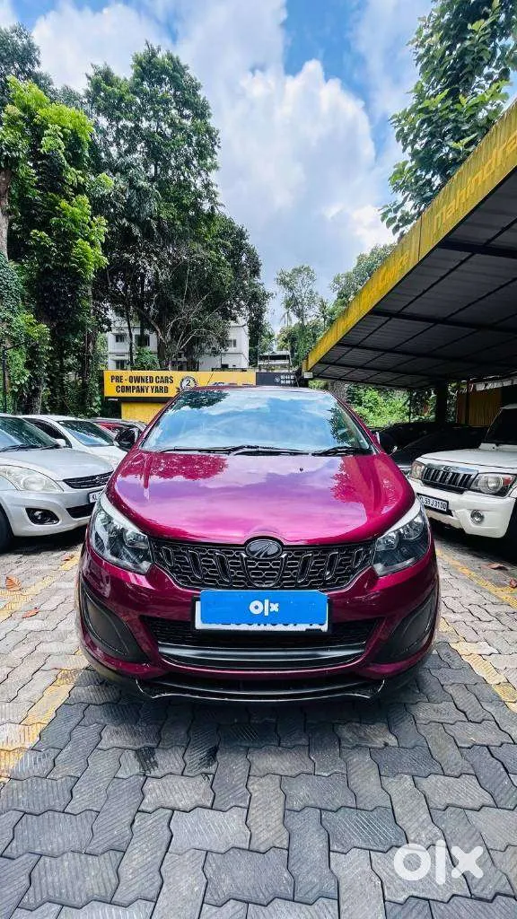 Mahindra Marazzo