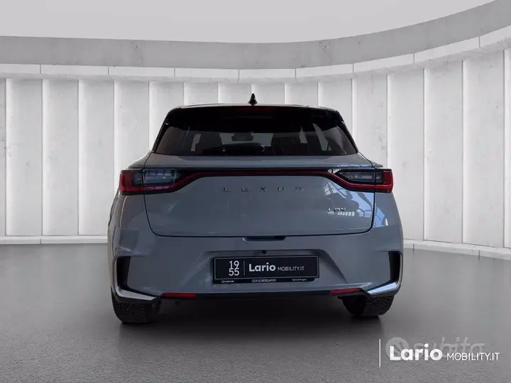 Lexus Lbx 2025 photo 4