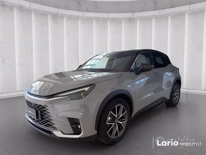 Lexus Lbx