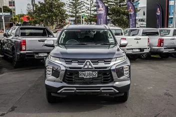 Mitsubishi Pajero Sport 2026 photo 5