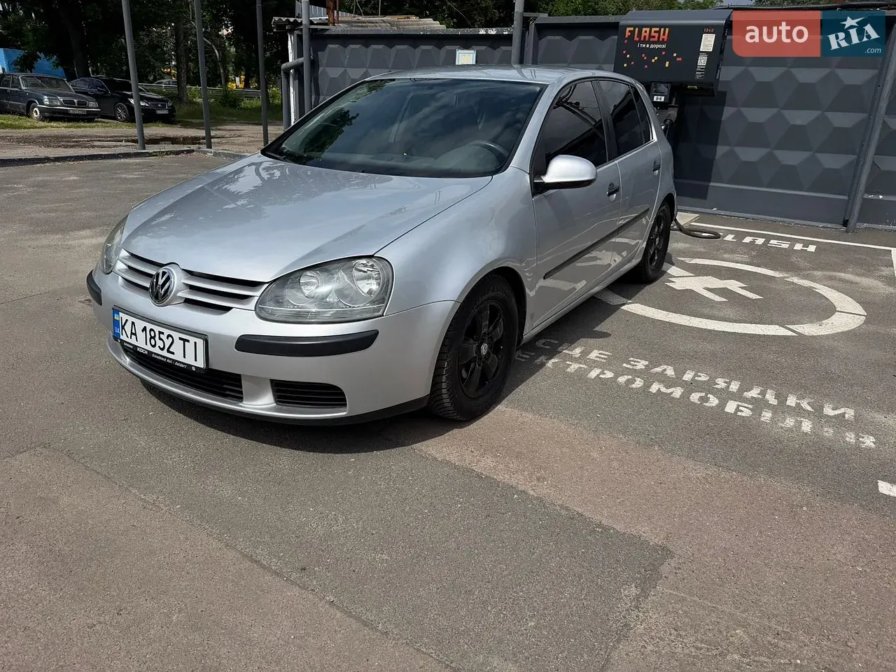 Volkswagen Golf 2004 photo 2