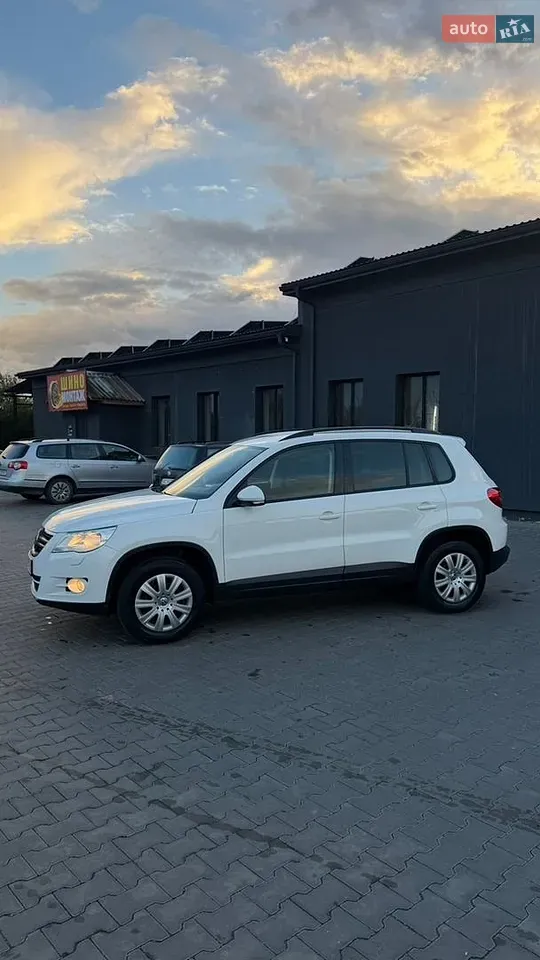 Volkswagen Tiguan 2008 photo 4