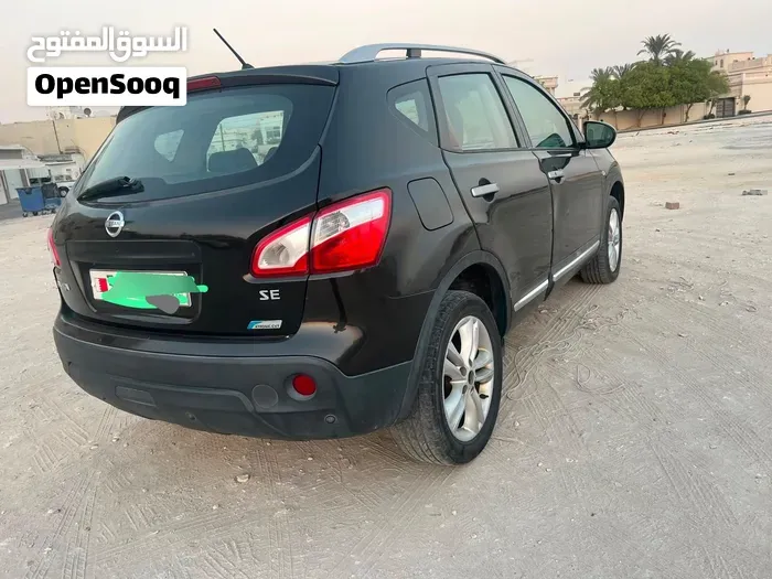 Nissan Qashqai 2011 photo 2