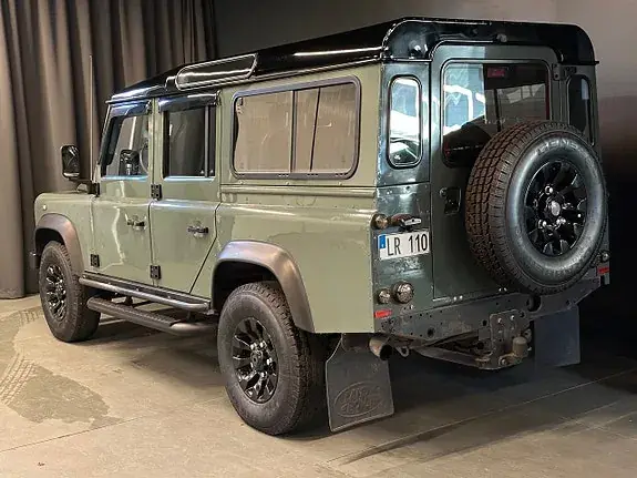 Land Rover Defender 110 2011 photo 3