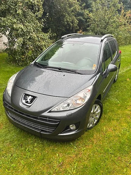 Peugeot 207 2008 photo 4