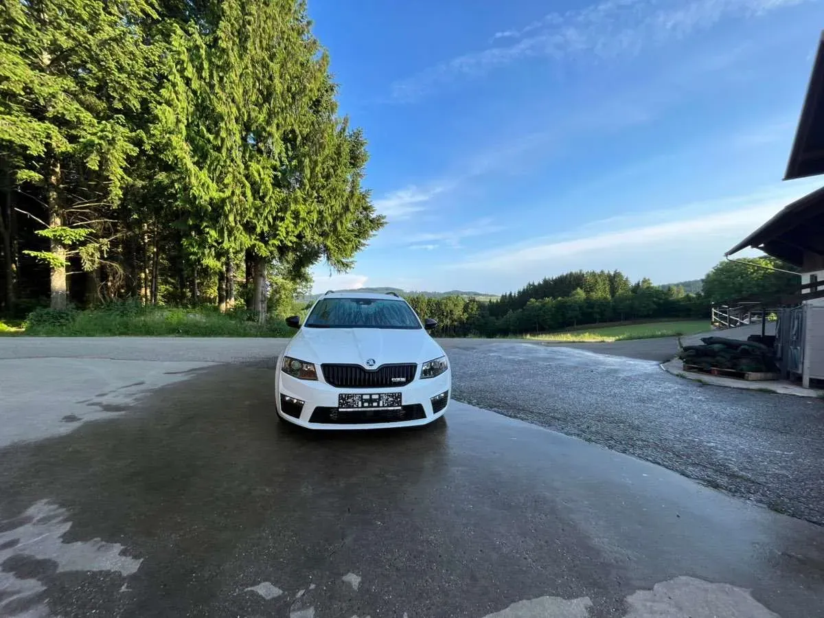 Skoda Octavia 2016 photo 2