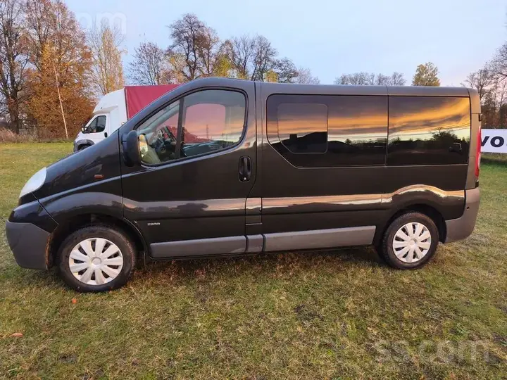 Opel Vivaro 2012 photo 5