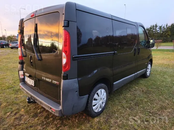 Opel Vivaro 2012 photo 4