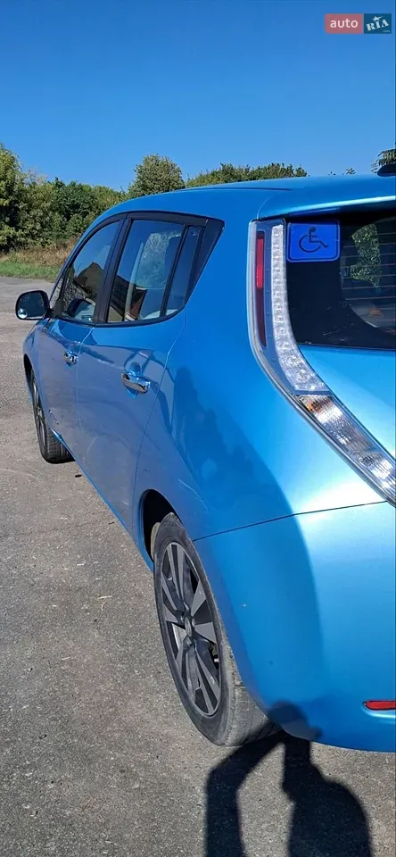 Nissan Leaf 2014 photo 4