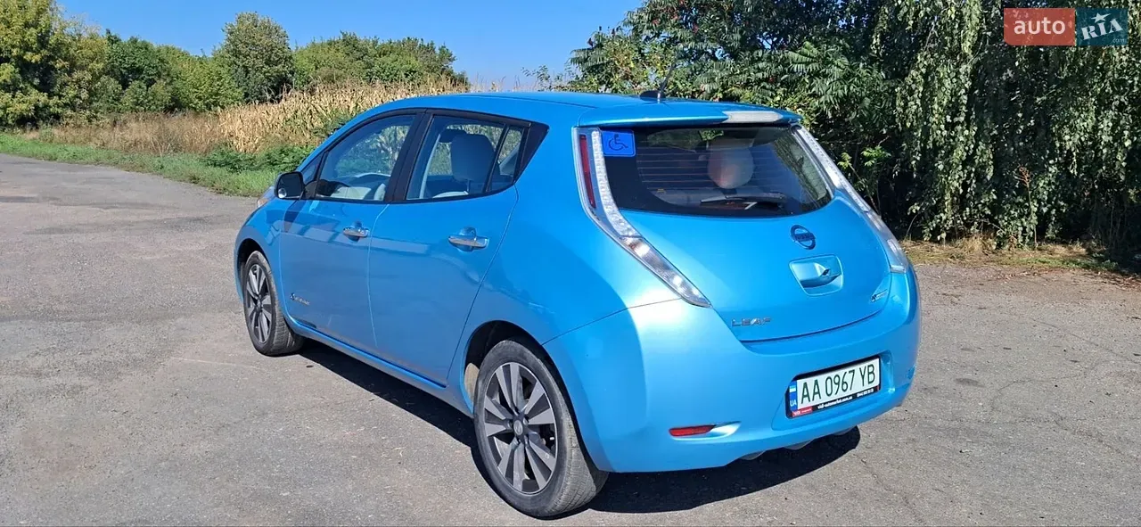 Nissan Leaf 2014 photo 3