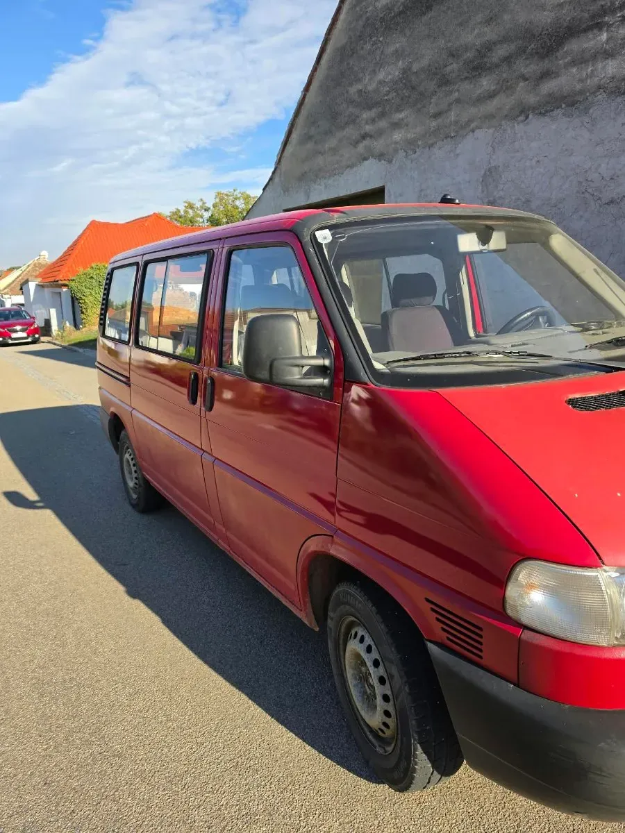 Volkswagen Caravelle 2000 photo 3