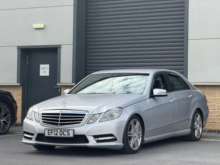 Mercedes-Benz E-Class 2012 photo 4