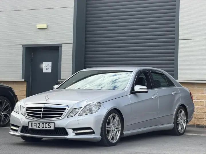 Mercedes-Benz E-Class 2012 photo 3
