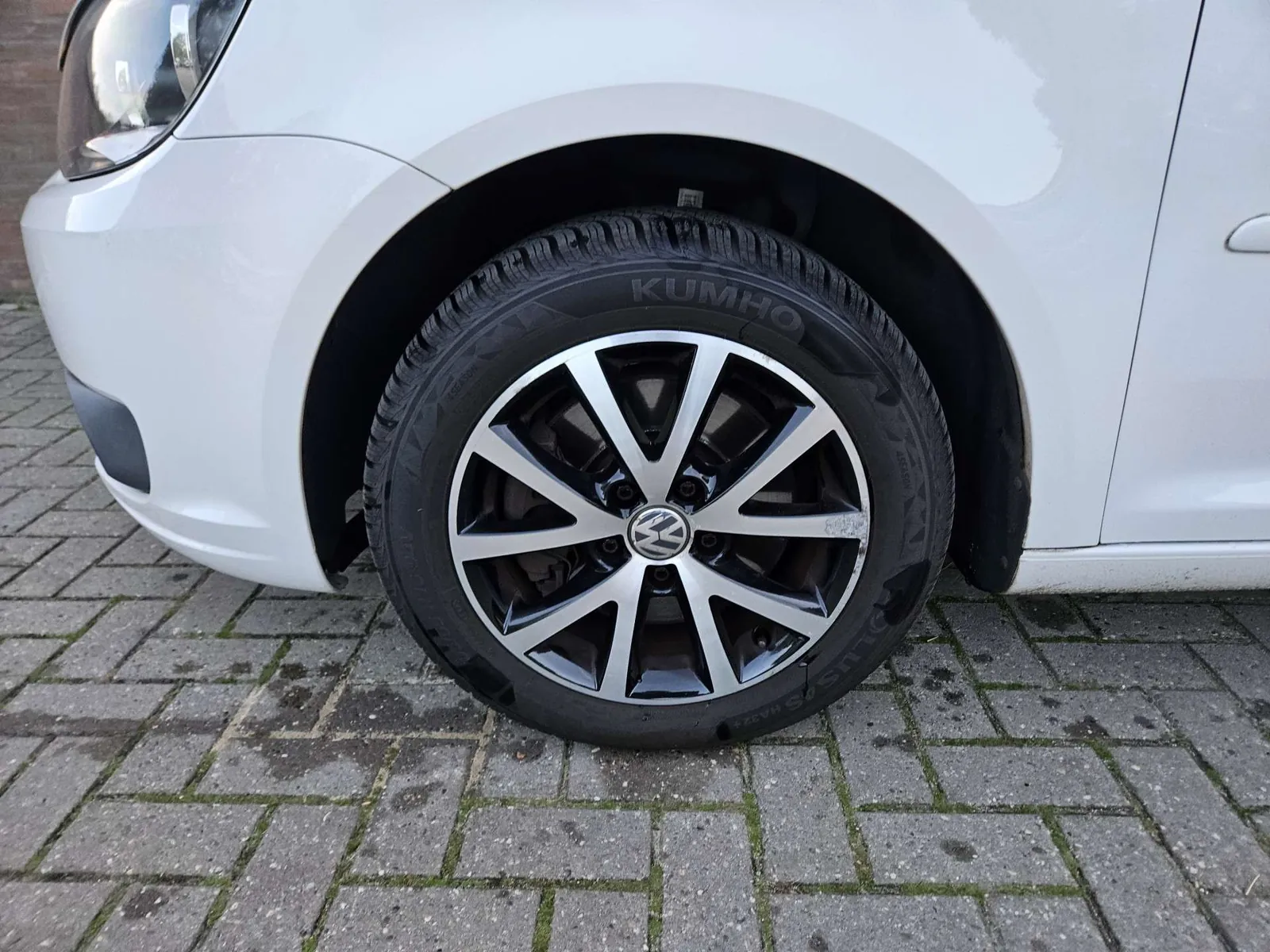 Volkswagen Touran 2013 photo 4
