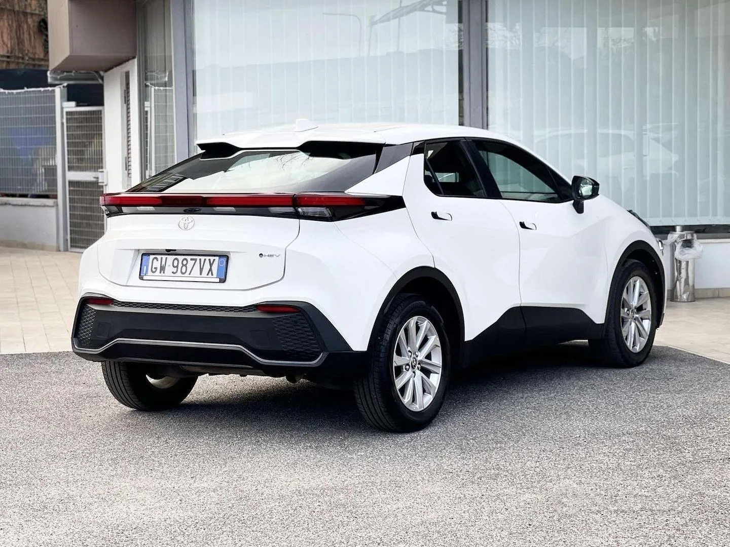 Toyota C-Hr 2024 photo 5