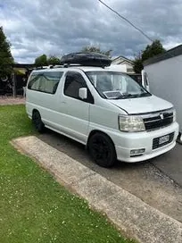 Nissan Elgrand 2001 photo 2