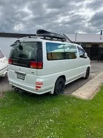 Nissan Elgrand 2001 photo 3
