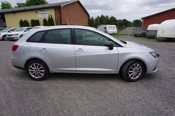 Seat Ibiza 2016 photo 2
