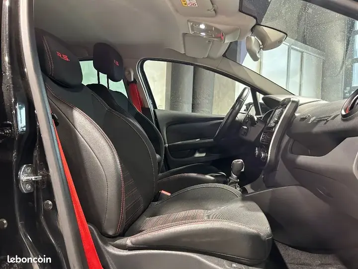Renault Clio 2018 photo 3