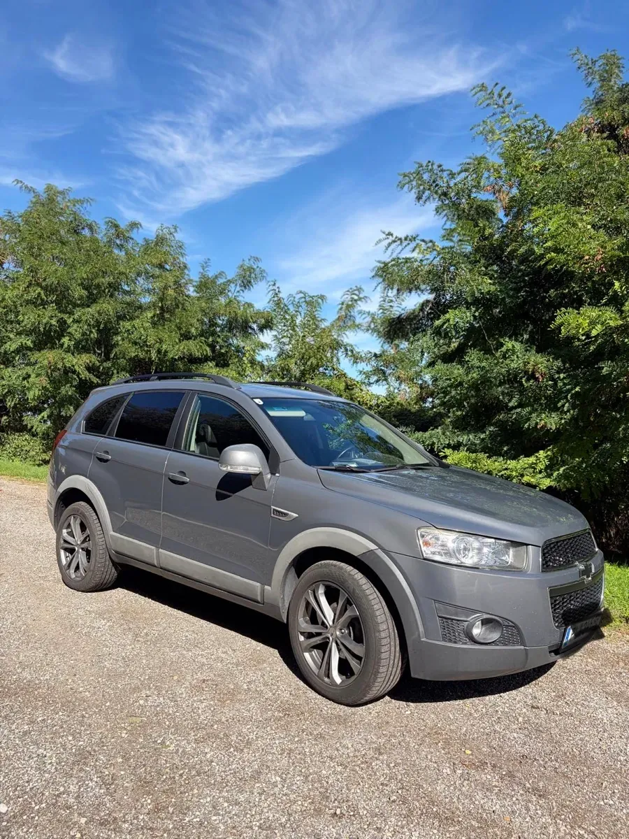 Chevrolet Captiva 2012 photo 2