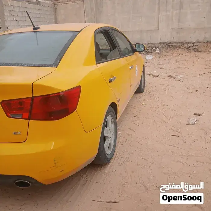 Kia Forte 2012 photo 2