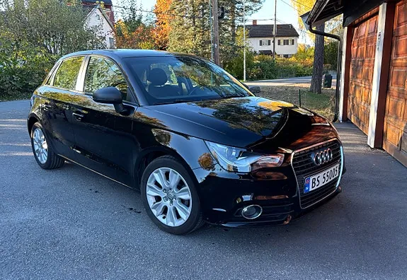 Audi A1 2013 photo 2