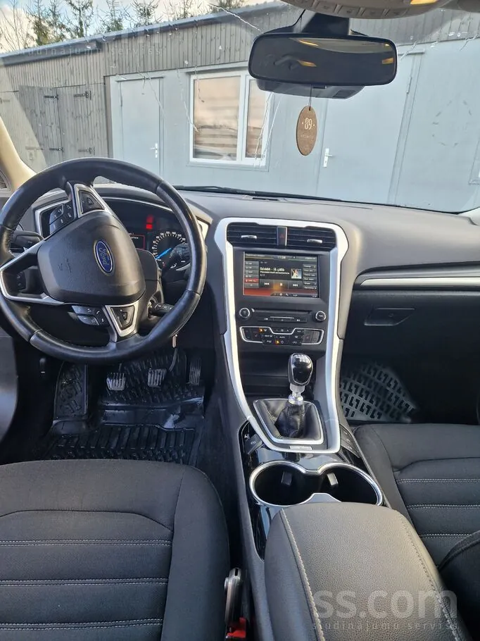 Ford Mondeo 2015 photo 3