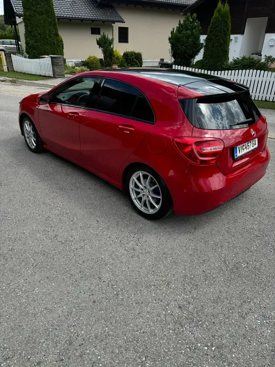 Mercedes-Benz A-Class 2014 photo 2