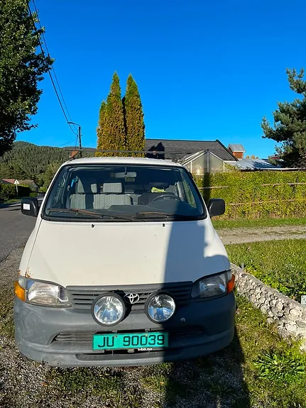 Toyota Hiace 2005 photo 3