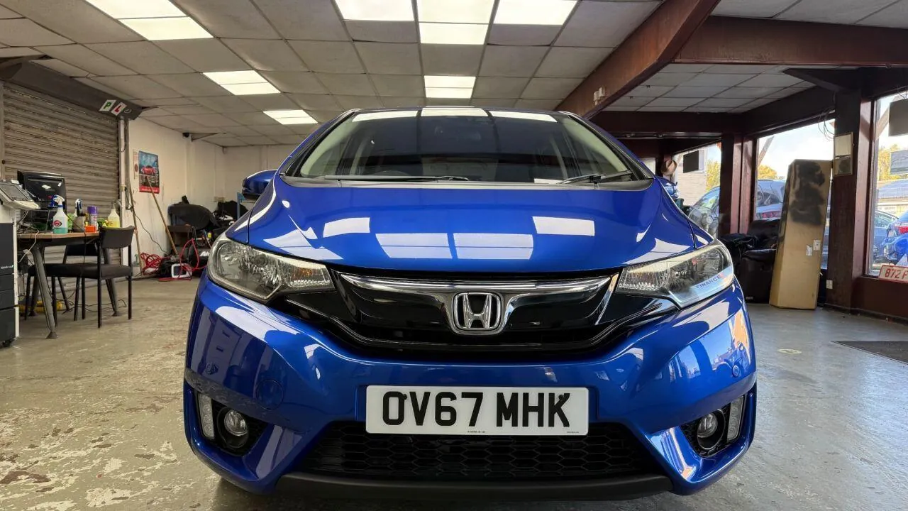 Honda Jazz 2017 photo 2