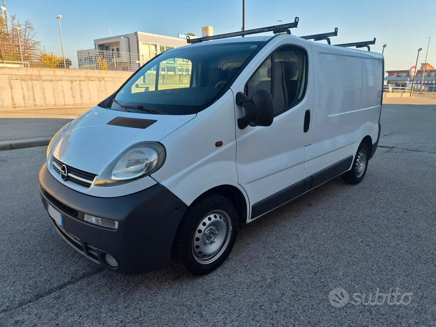 Opel Vivaro 2005 photo 2