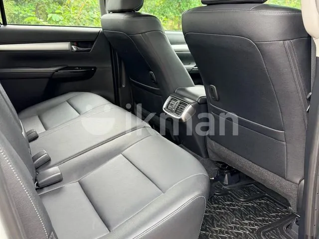 Toyota Hilux 2025 photo 3