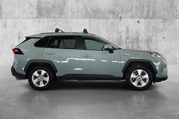 Toyota Rav4 2021 photo 4