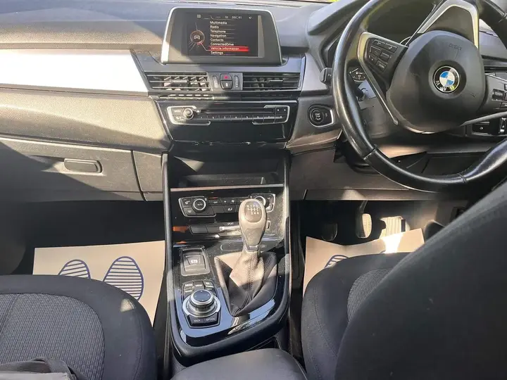 BMW 2 Series Active Tourer 2015 photo 5