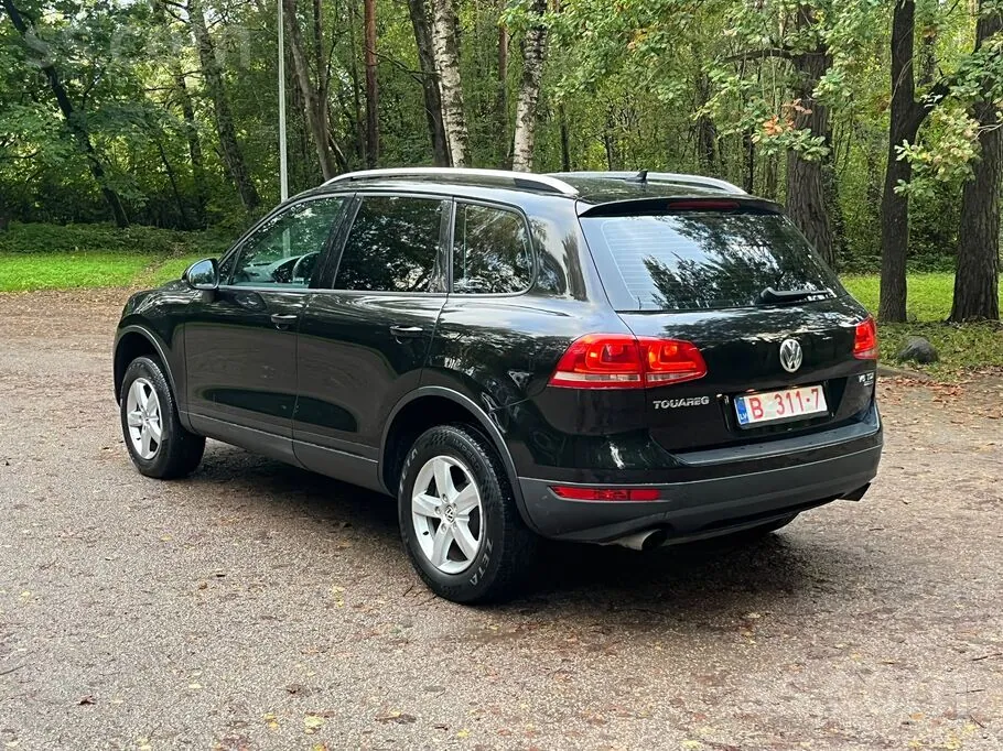 Volkswagen Touareg 2011 photo 3